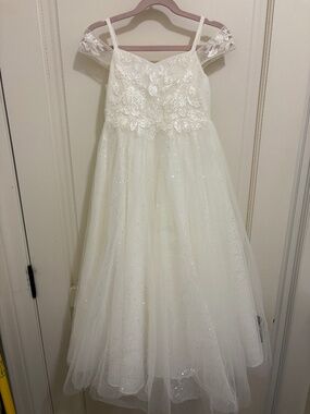 David’s Bridal Girls Dress Size 5